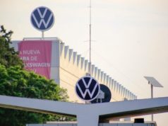 Hasta 1,200 despidos por eliminación de turno en Volkswagen Puebla, crece incertidumbre