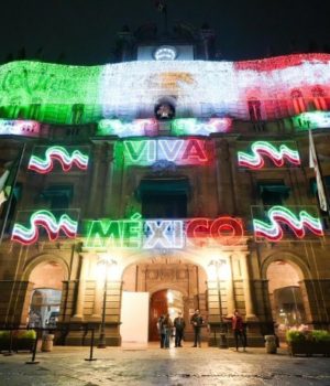 Festejos patrios en Puebla podrían regresar al zócalo como sede principal
