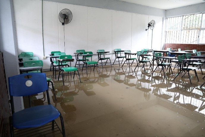 Escuelas daños lluvias