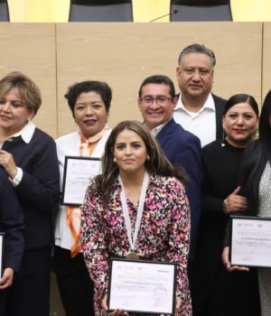 Congreso del Estado entrega la Medalla al Mérito Docente Juan C. Bonilla