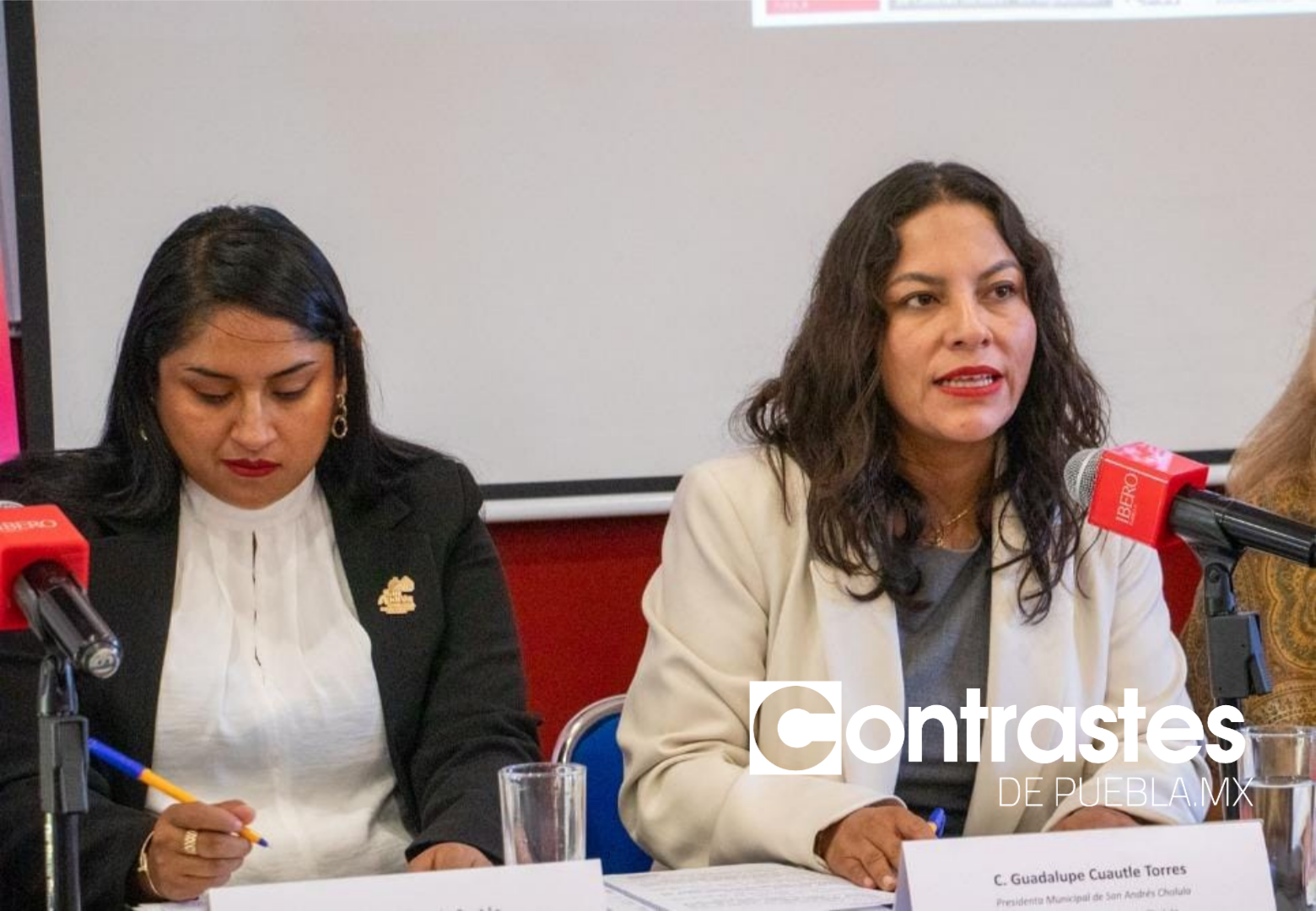 Picsart_25-11-04_14-10-47-187