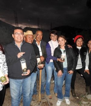 Destaca Pavel Gaspar importancia del mezcal en la cultura y la economía local