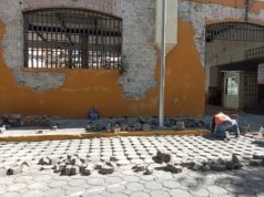 Instruye Pepe Chedraui mantenimiento de banquetas en el Centro Histórico
