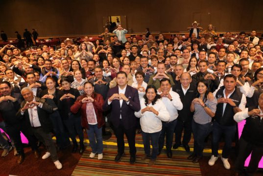 Amar a Puebla es llevar bienestar a todas las regiones del estado: Armenta