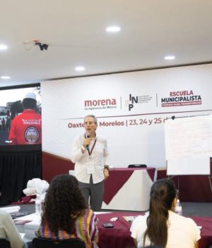 Pepe Chedraui participa en arranque de la Escuela Municipalista de Morena