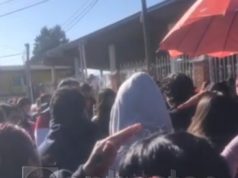 Padres toman primaria en San Lorenzo Almecatla tras ingreso de maestro acusado de acoso