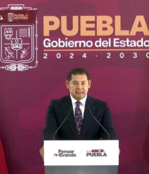 Armenta recibe lista de obras y libera recursos para arrancar proyectos en San José Chiapa