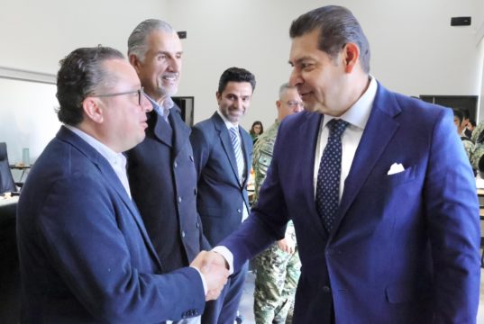 Pide Alejandro Armenta a opositores del Cablebús demostrar su “huella ambiental”