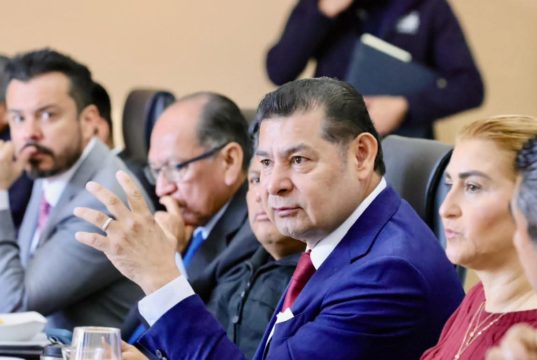 Es tiempo de mujeres y Celina Peña y otras colaboradoras pueden aspirar para el 2027: Armenta (Video)