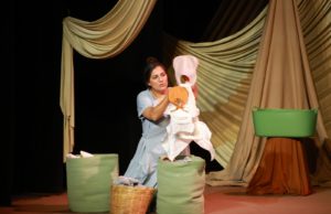 Llega a Puebla ‘Con piel de ballena’ la obra que, a través de la comedia, invita a la reflexión sobre la maternidad autónoma