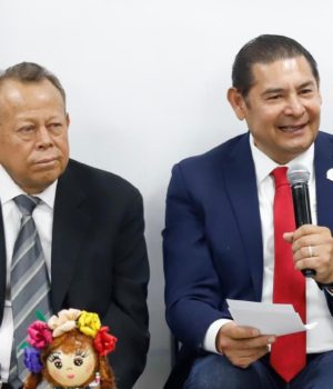 Ampliará Puebla protección y atención a migrantes poblanos en Madrid y Houston