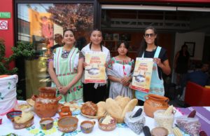 Presenta gobierno de Pepe Chedraui Festival de la Gordita en la Resurrección