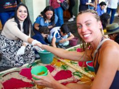 Encabeza Tonantzin Fernández la colocación de la alfombra monumental en el Portal Guerrero