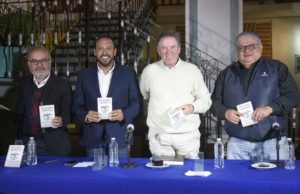 En BUAP Librerías, sucursal Calpulalpan, se presentó el libro Plomo republicano de Omar Mayorga Gallardo