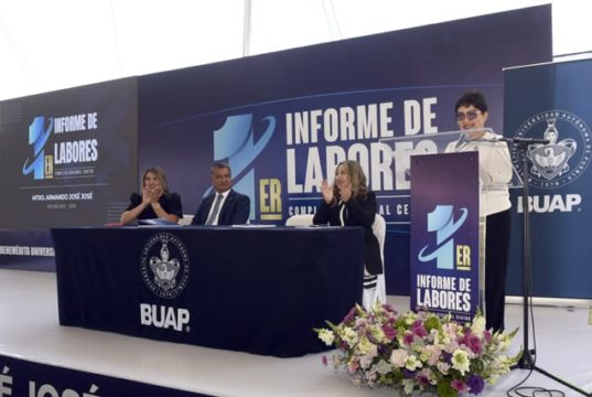 Rinde informe de Labores director del Complejo Regional Centro