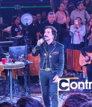 Alejandro Fernández conquista el Palenque de la Feria de Puebla 2026