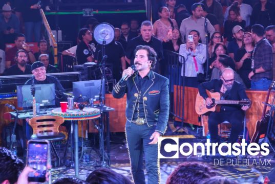 Alejandro Fernández conquista el Palenque de la Feria de Puebla 2026