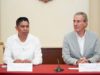 Firma Pepe Chedraui hermanamiento entre Puebla capital y Huatulco