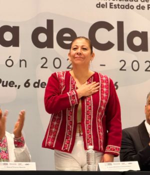 En medio del caos y dolor está la capacidad de trabajadores poblanos de la salud: Laura Artemisa