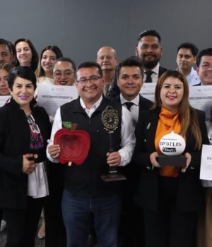 Congreso del Estado reconoce a Guías de Turistas que cumplieron con la certificación NOM-08