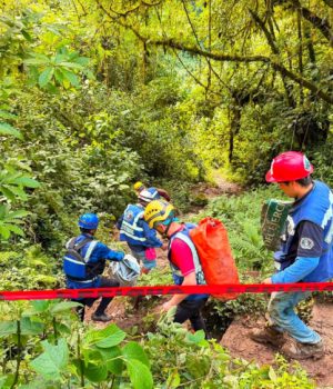 Hallan sin vida al tercer desaparecido en la Gruta Chichicazapan; rescate de cuerpos continúa suspendido por las lluvias