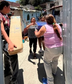 Continúa gobierno de Pepe Chedraui entrega de enseres a familias afectadas por la lluvia atípica
