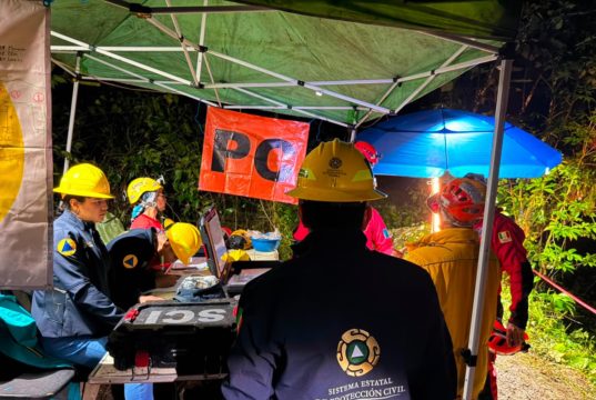 Por tercer día consecutivo se mantiene búsqueda en Gruta de Chichicazapa