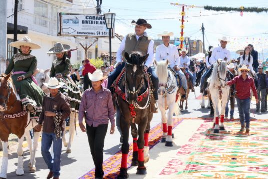 Tradición, identidad y turismo distinguen la histórica cabalgata de Chignahuapan