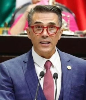 Propone Sergio Mayer endurecer castigos a menores que cometan delitos graves