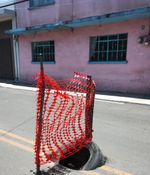 Agua de Puebla genera socavón por falta de mantenimiento a tuberías