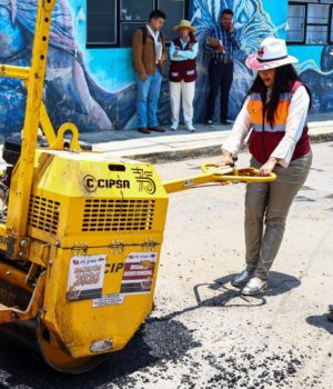 Tonantzin Fernández pone en marcha mejora de vialidad en el barrio de San Juan Calvario