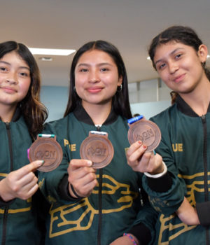 Ganan alumnas BUAP medalla de bronce en tenis de mesa