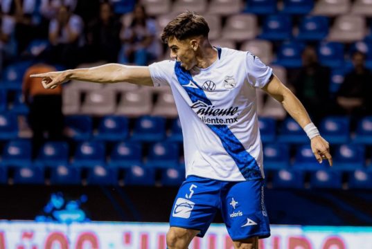 ¡Remontada de locura! Puebla vence 3-2 a Santos en el Cuauhtémoc