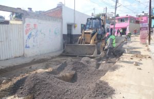 Supervisa Gobierno de Pepe Chedraui construcción de red de alcantarillado sanitario en la Junta Auxiliar Ignacio Romero Vargas