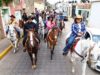 Tonantzin Fernández encabeza tradicional cabalgata que da inicio a la Feria Milenaria de Cholula