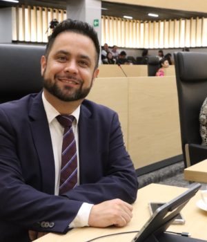 Diputado Jaime Aurioles propone fortalecer sanciones por abandono u omisión de cuidados de personas en situación de vulnerabilidad
