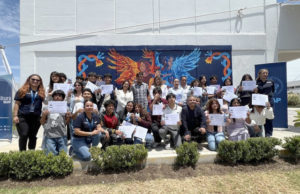 Plasman estudiantes BUAP su talento y creatividad en mural de la preparatoria de Tepeaca