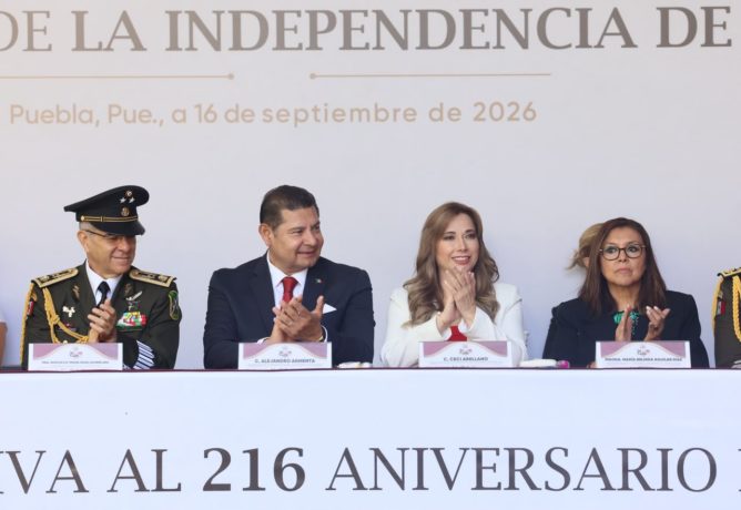 Desfile cívico militar 16 de septiembre
