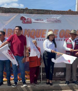 Arranca Tonantzin Fernández pavimentación en vialidades de San Diego Cuachayotla