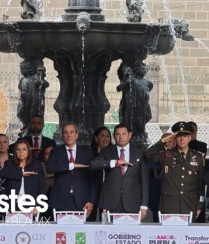 Pepe Chedraui encabeza la lectura del Bando Solemne “Por Amor a Puebla 2026”