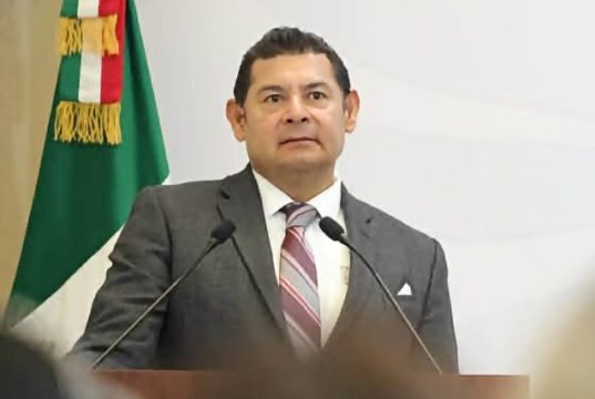 Podrían conformarse Concejos Municipales en Esperanza y Tepeyahualco: Armenta