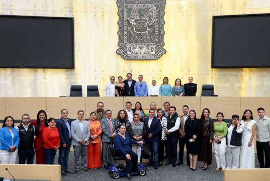 Congreso desaparece ayuntamientos en Acatlán, Esperanza y Tepeyahualco; avala Concejos Municipales