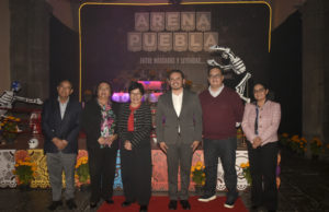Entre máscaras y leyendas, la BUAP rinde homenaje a la lucha libre