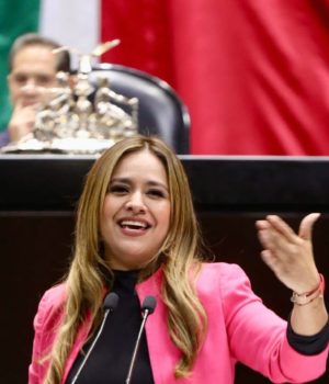 “¡No memes, Morena!”