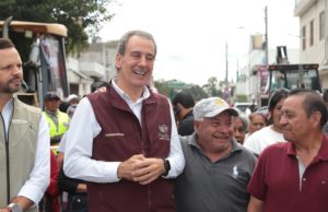 Encabeza Pepe Chedraui trabajos de rehabilitación vial en la Resurrección
