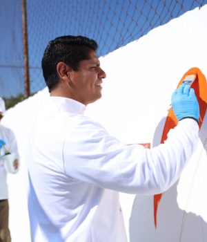 Omar Muñoz entrega parque rehabilitado en La Reserva